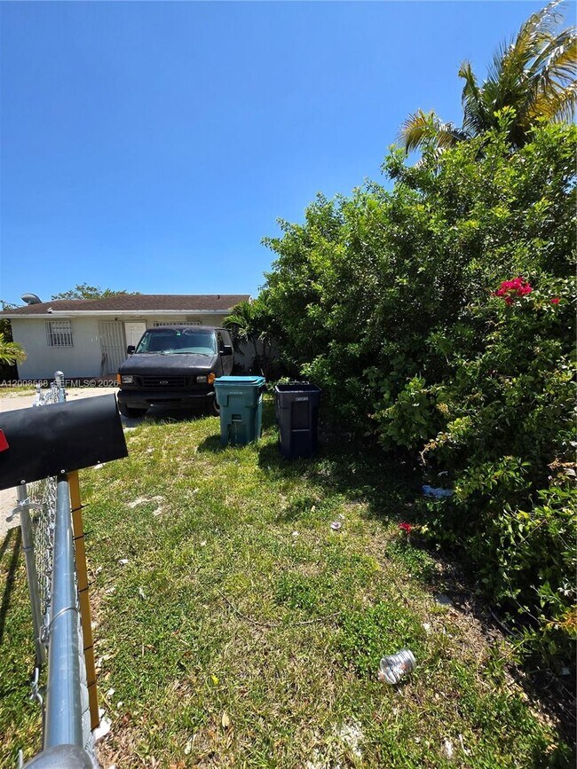 Photo - 11800 SW 216th St