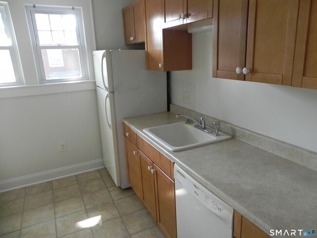 Photo - 17 Thames St Unit 3
