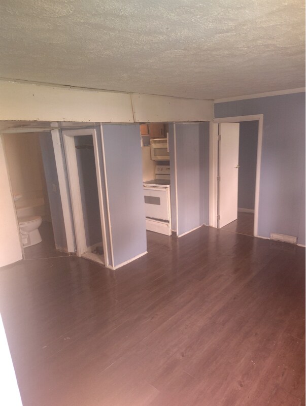 1532 Woodland Ave NW Unidad 2