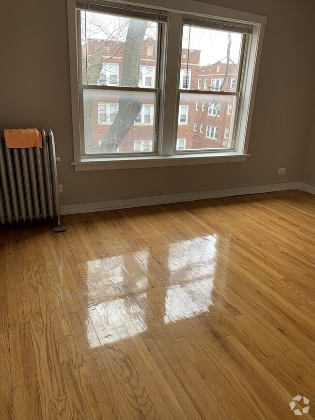 Building Photo - 4027 W Melrose St Unit STUDIO Rental