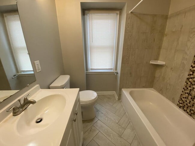 5674 Leiden Rd