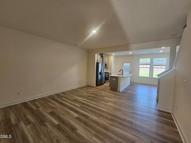 Photo - 66 Bloodroot St