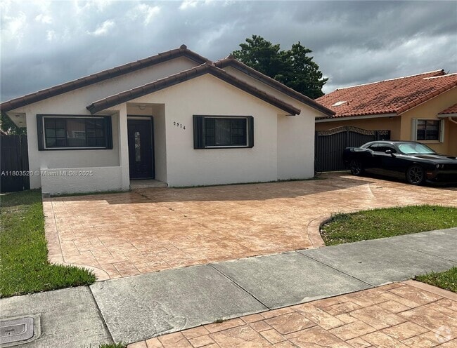 Building Photo - 2514 SW 138th Ave Rental