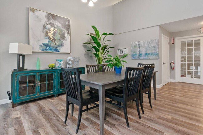 South Winds Apartments