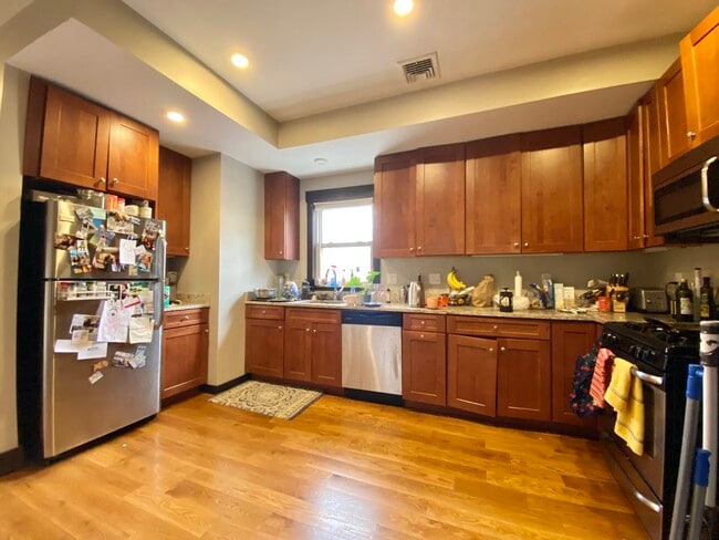 Photo - 46 Creighton St