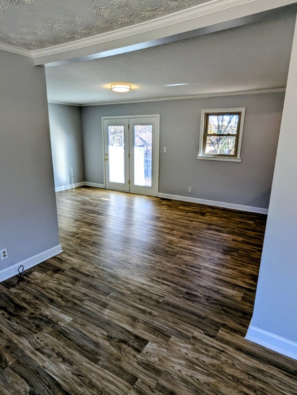 Photo - 201 Acorn Dr