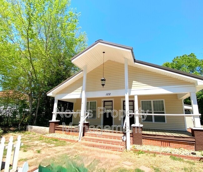 Building Photo - 122 Mandeville Ave Unit A