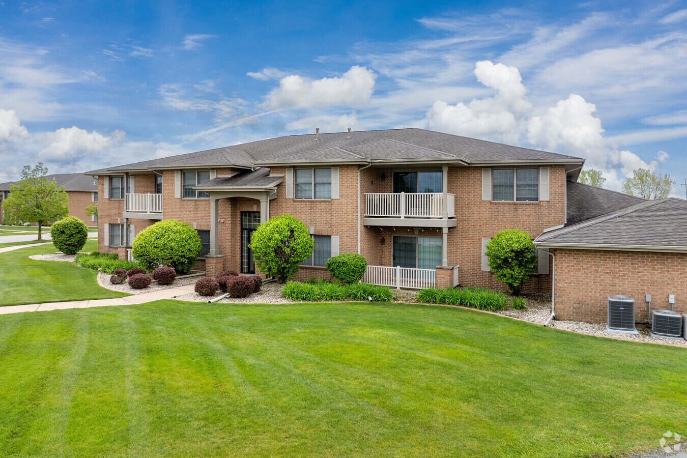 Wildwood Court Condominiums - Wildwood Court Condominiums