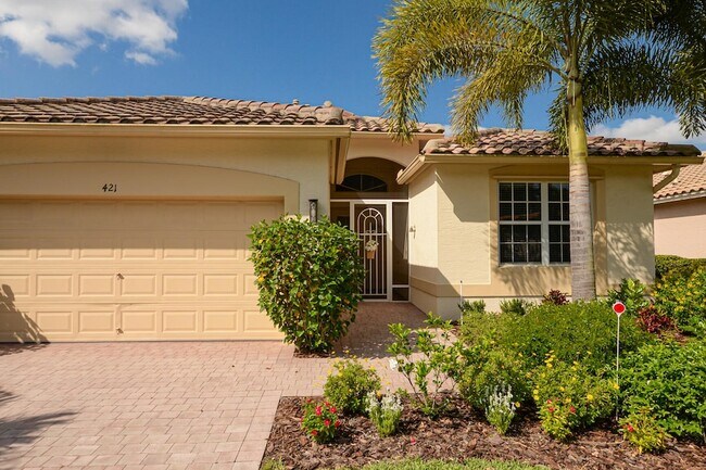 Photo - 421 Sunview Way