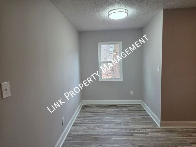 Photo - 6108 Ramsey Rd