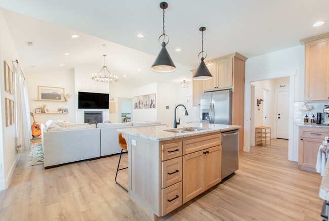 Photo - 3879 E Pepperwood Ln