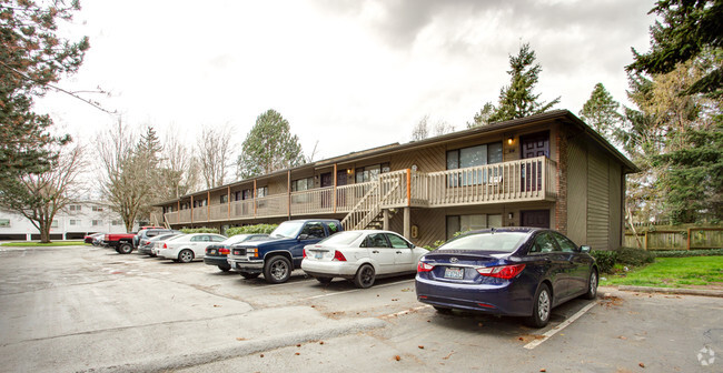 Building Photo - Maplewood West Rental