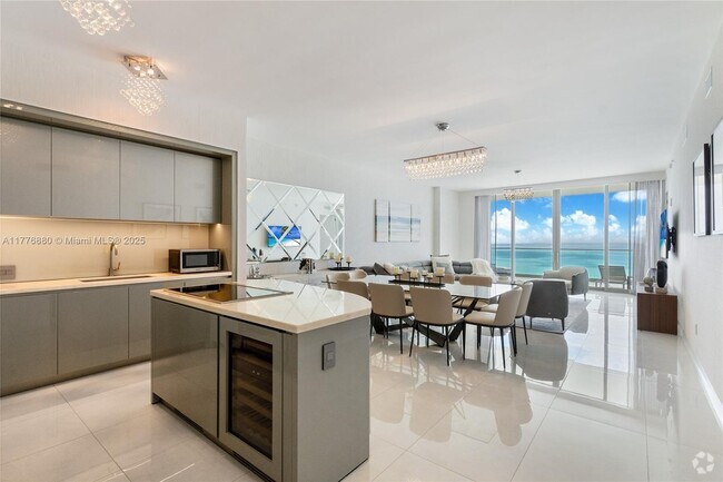 Building Photo - 18975 Collins Ave Unit # 2703 Rental