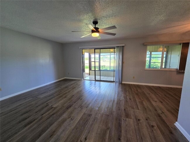 Photo - 520 Fairways Cir Unidad A