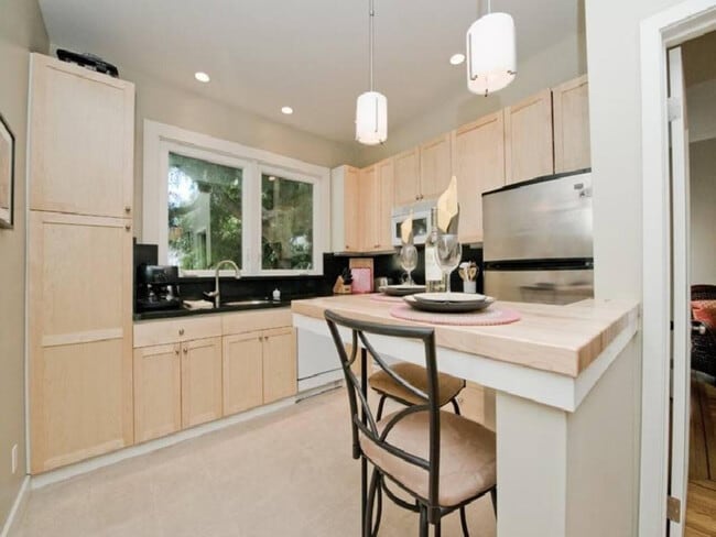 Photo - 1 Telegraph Hill Blvd Unidad ID1013101P