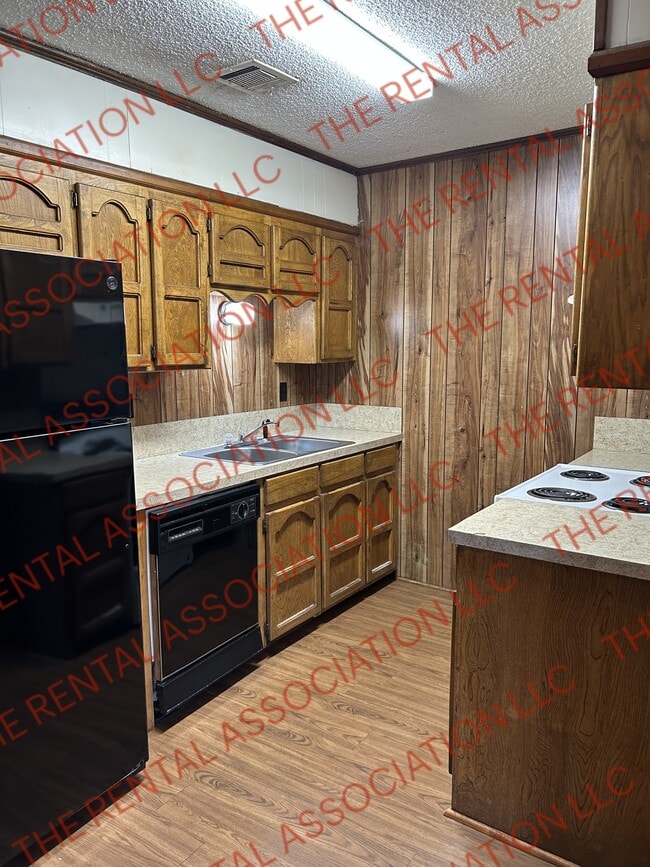 Photo - 203 Westridge Dr