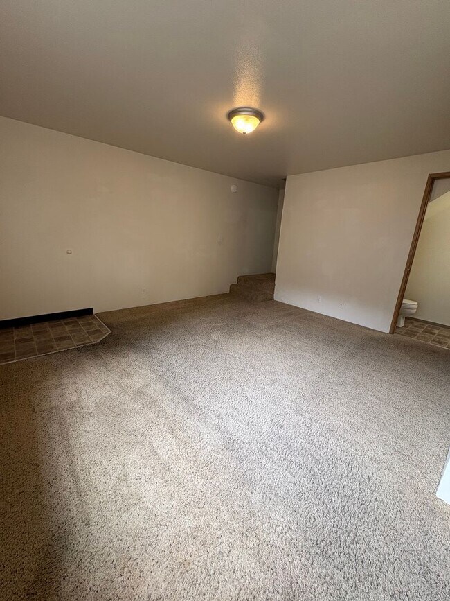 Photo - 2050 Campus Dr Unit #4