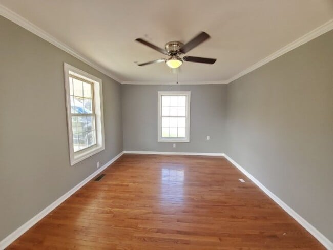 Photo - 329 E 18th St