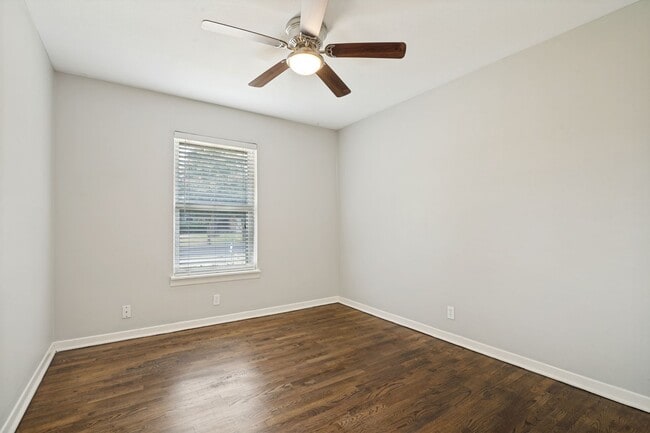 Photo - 7315 Rutgers Dr