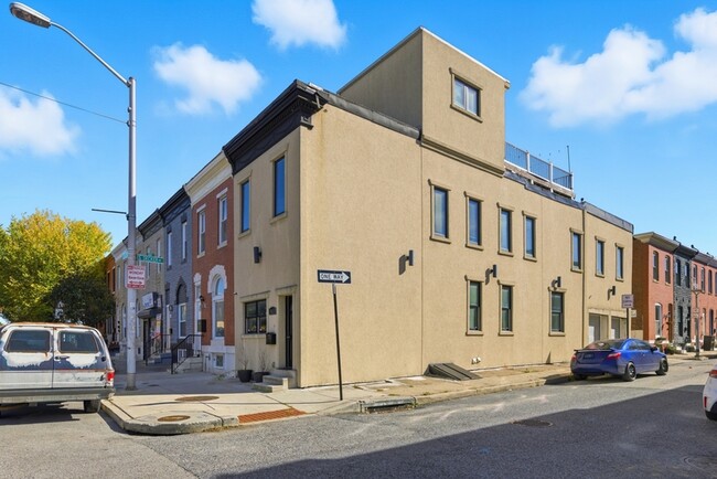 Building Photo - 3021 E Baltimore St