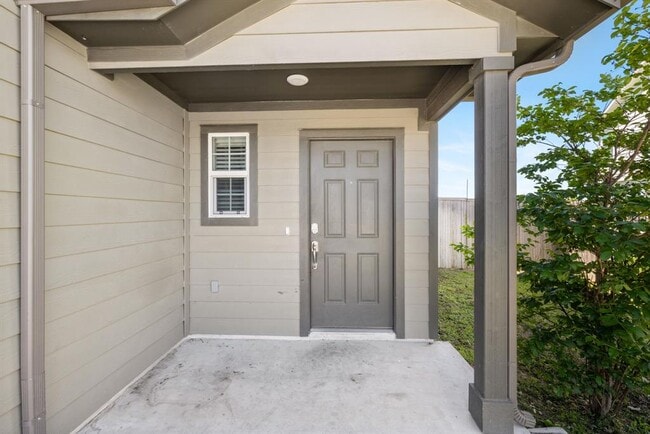 Photo - 12101 Short Leaf Path