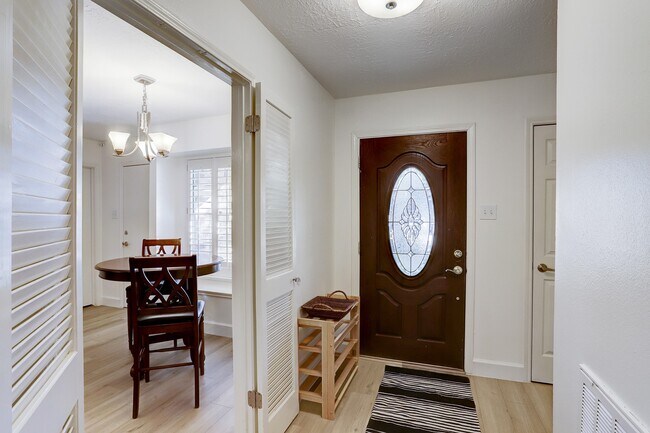 Photo - 6819 Yardley Dr