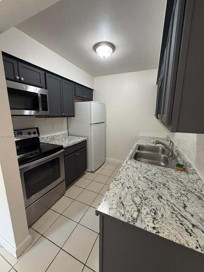 Photo - 4121 NW 30th Terrace Unit 4