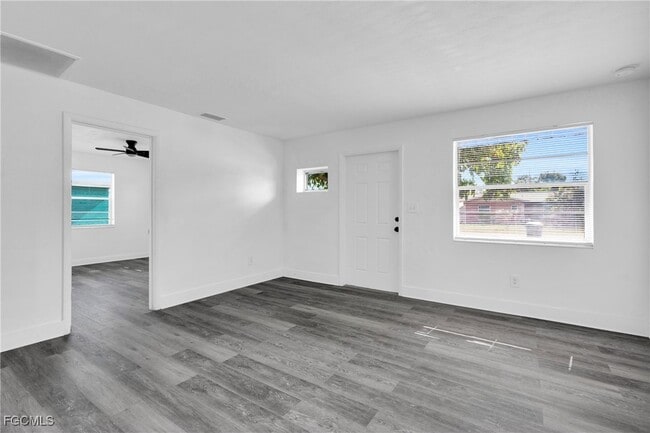 Building Photo - 3847 Maxine St