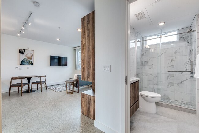 Photo - 1170 Barclay St Unit 104