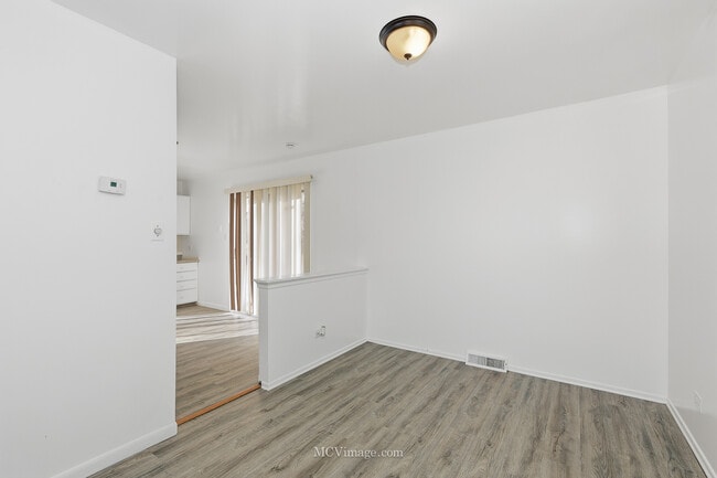 Photo - 3317 Birchwood Dr