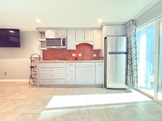 Photo - 341-340 Marie Ave Unit 338 N Vista Pl