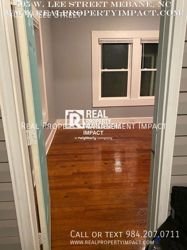 Photo - 405 W Lee St
