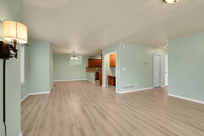 Photo - $1,795.00, 2-bed, 2 bath, located in Colorado Springs. Unidad 102