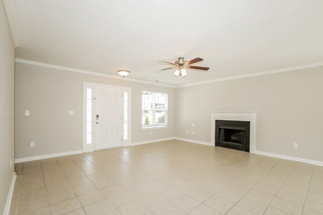 Photo - 505 Walnut Woods Dr