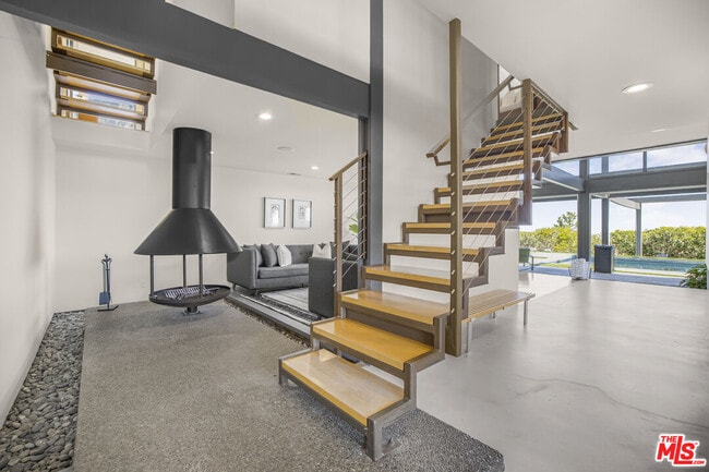 Photo - 9892 Beverly Grove Dr