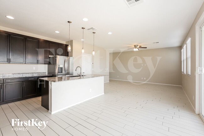 Photo - 5616 Salt Rock St