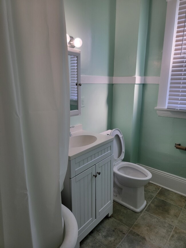 Photo - 106 Logan St Unit 106 Logan St. (Down)