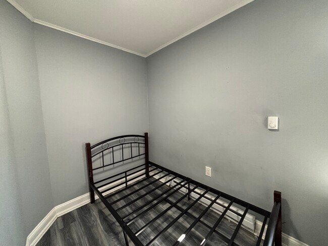 Photo - 516 E Jersey St