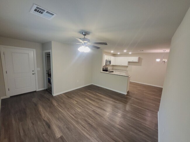 Photo - 3 bed 2 bath 2 car garage with fenced back yard.