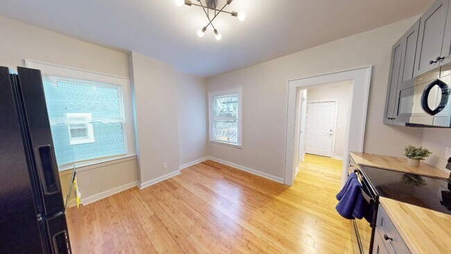 Photo - 678 S Champion Ave