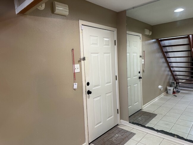 Building Photo - 24468 Country Clb Dr Rental