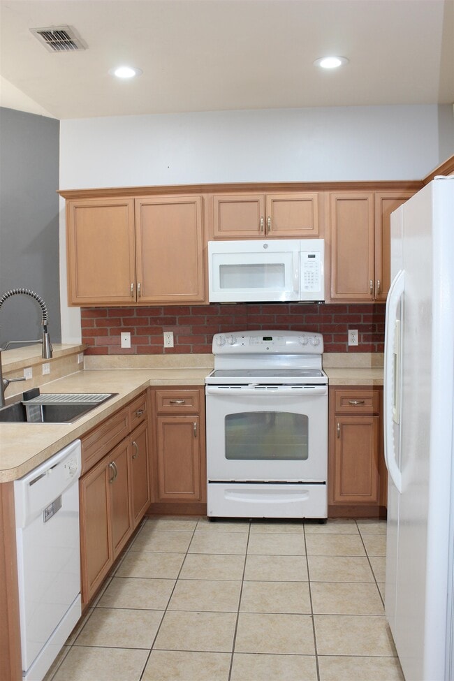 Photo - 682 Brooke Hampton Dr