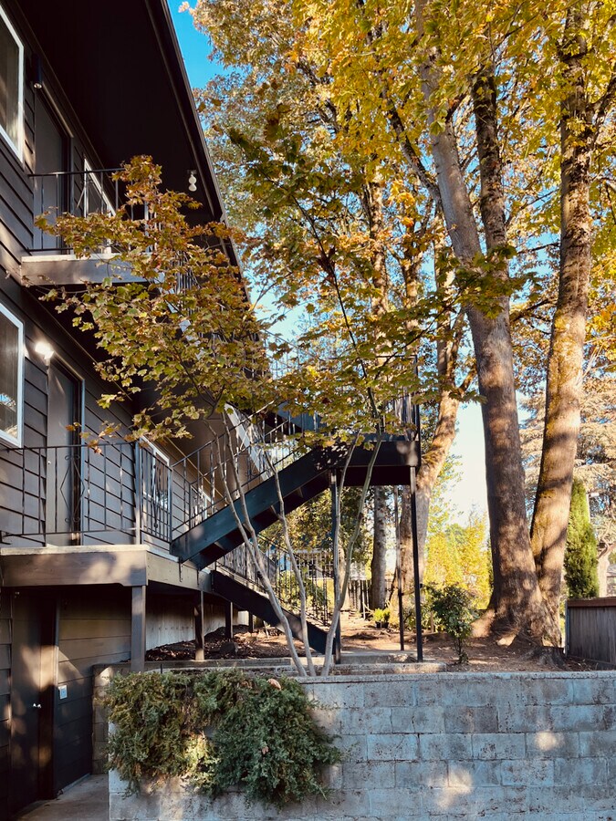 Photo - Irvington Flats