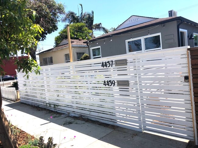 Building Photo - 4459 Centinela S Ave Unit 4459