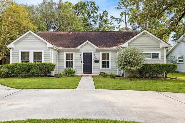 Photo - 1063 W 43rd St House