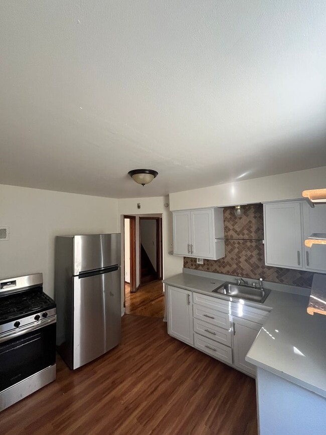Photo - Modern 3BR/2BA Two-Level Unit in the Heart of the Lower East Side - FREE MOVING SERVICES WITH A S...