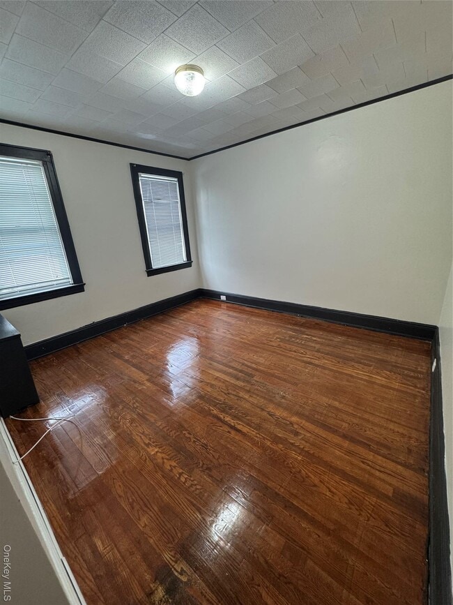 Photo - 77-40 74th St