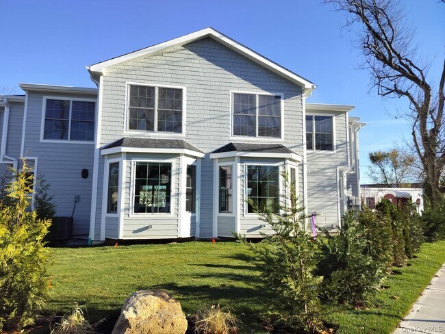 Photo - One Manhasset Ave Unit A