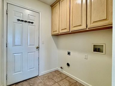 Photo - 806 Almoo St