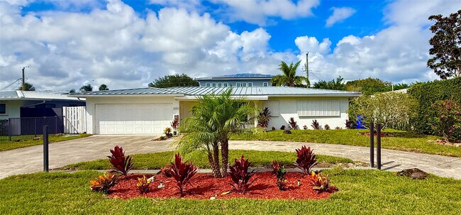 Photo - 2685 SE 5th St